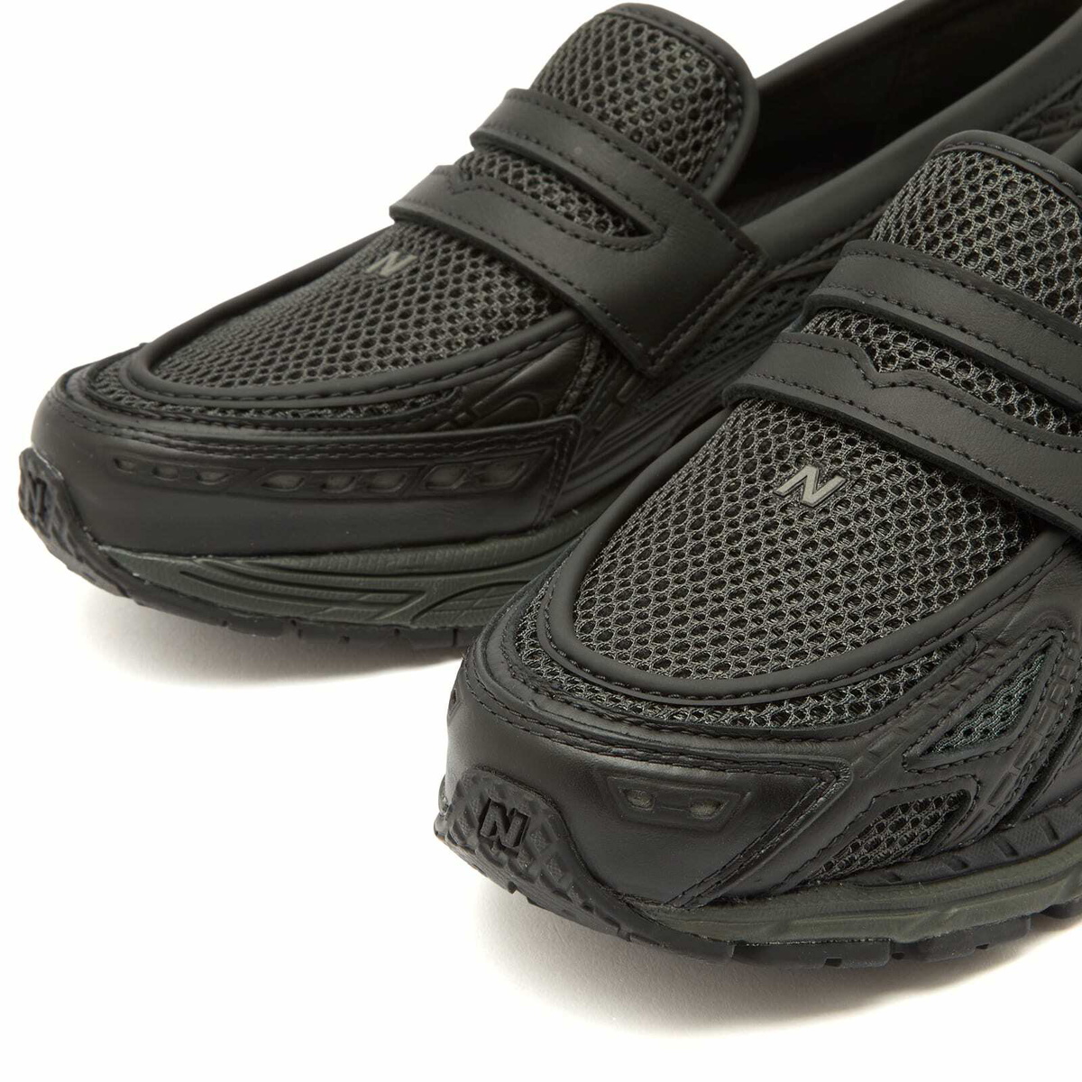 New Balance 1906 Loafer U1906LAI in Black