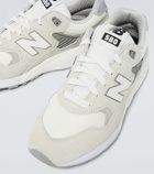 Comme des Garcons Homme - x New Balance 57/40 suede sneakers
