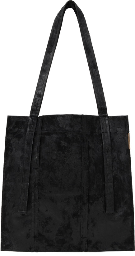 Photo: CARNET-ARCHIVE Black Hand Coated Weathered Wall Tote