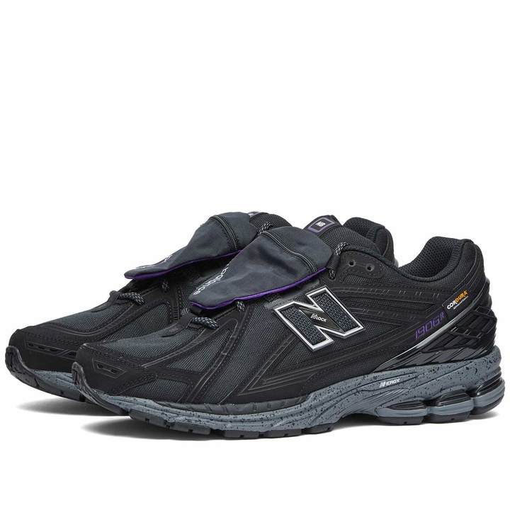 Photo: New Balance Men's M1906ROC Sneakers in Black