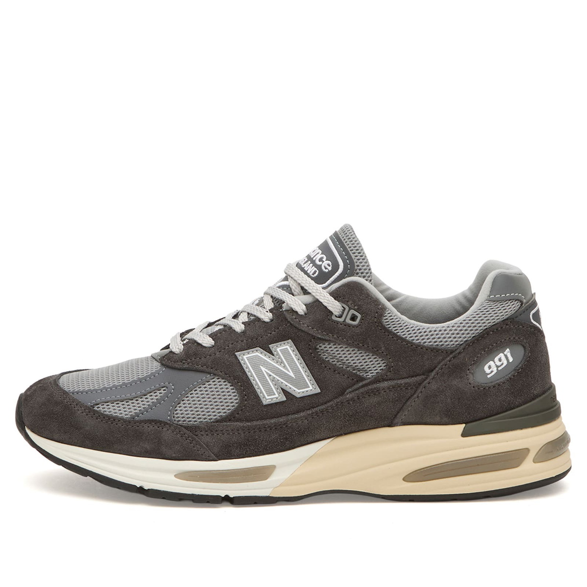 New Balance 991v2 Sneaker in Forged Iron/Alloy/Smoked Pearl