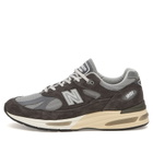 New Balance 991v2 Sneaker in Forged Iron/Alloy/Smoked Pearl