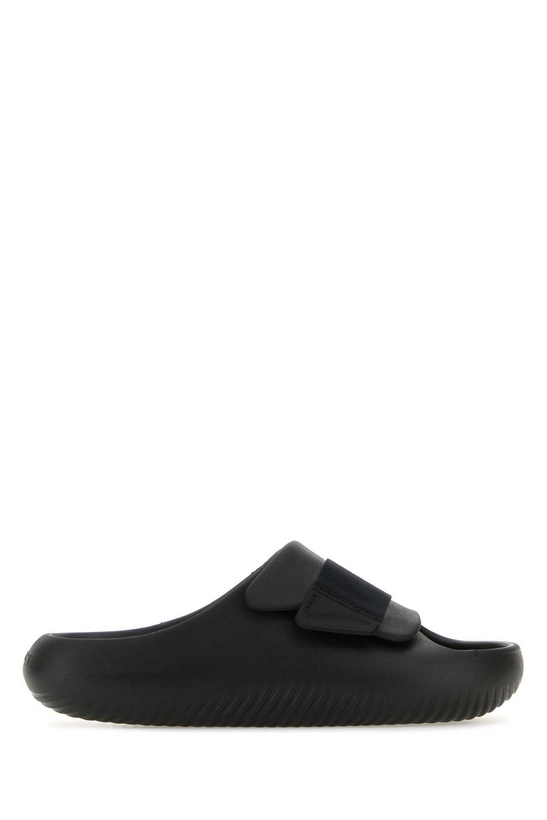 Photo: Crocs Black Rubber Mellow Luxe Recovery Slippers