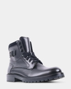 Steve Madden Kandid Boots in Black
