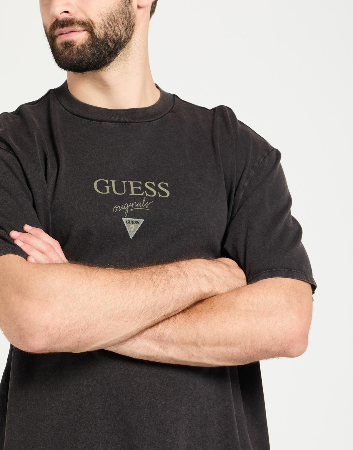 Guess Mens T-shirt Dark in Brown