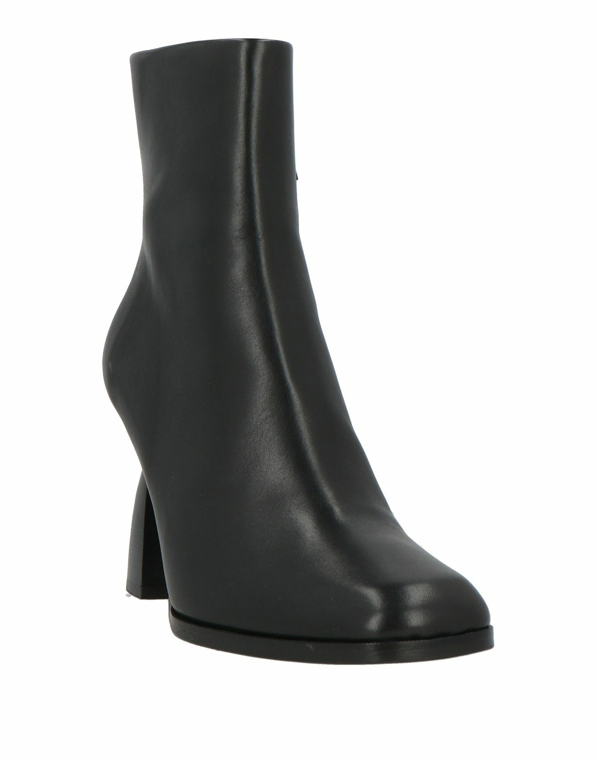 Nodaleto Womens Ankle boots in Black