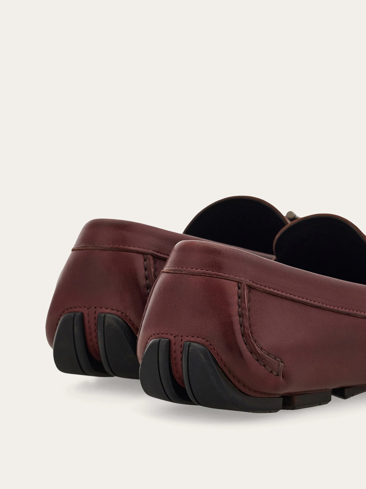 Ferragamo Mens Gancini ornament driver in Red