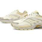 Saucony Progrid Omni 9 Sneaker in Ivory/Moss