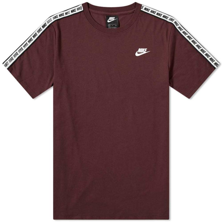 Photo: Nike Repeat Tee