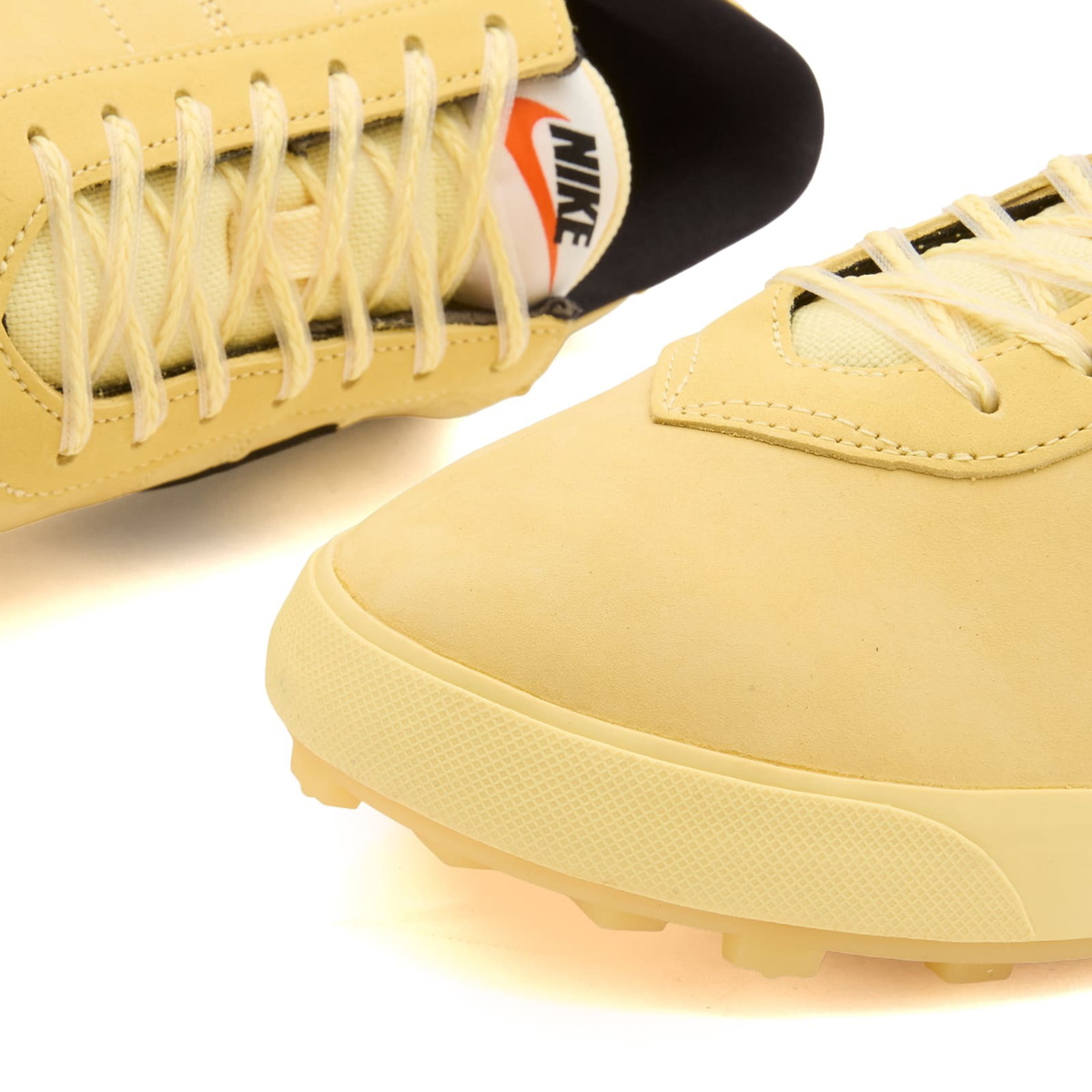 Nike Astrograbber Qs Sneaker in Soft Yellow/Sail/Orange