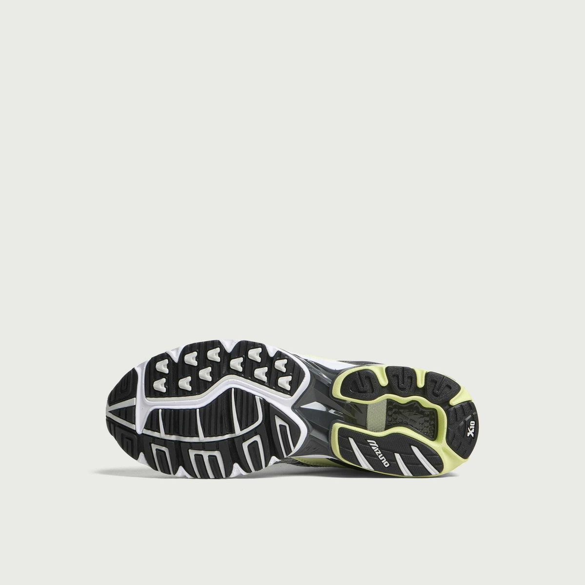 Mizuno Wave Rider 10 Sneaker in Cloudscape/Black Sand/Grossular Green