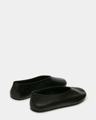 Steve Madden Cyntra Flats in Black