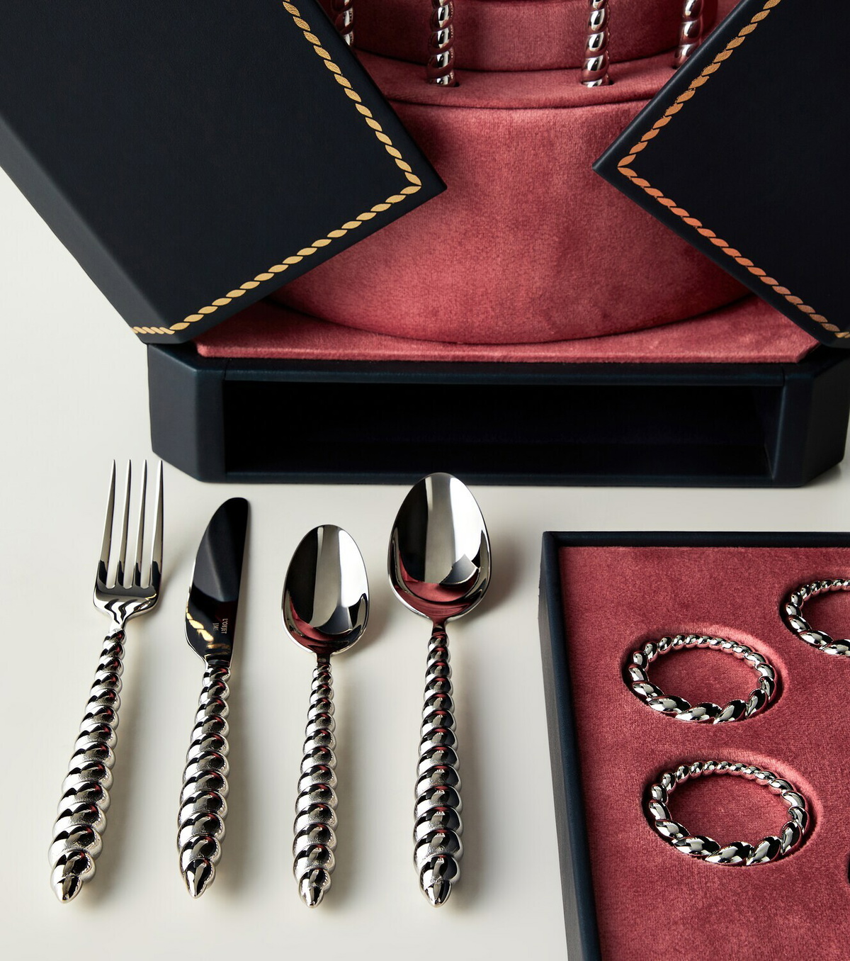 L'Objet x Jessica McCormack Shell cutlery set