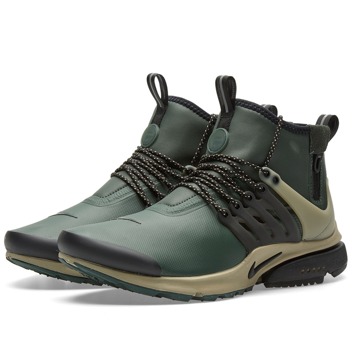 Photo: Nike Air Presto Mid Utility