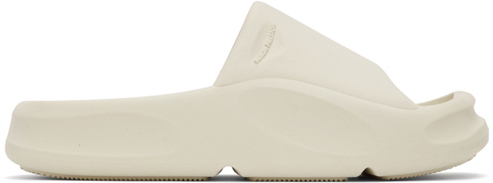 Photo: Heron Preston Off-White Eco Molded Slides