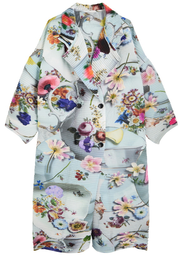 Photo: Julia Heuer Johan Plissé Seerksucker Coat - Blue - One Size