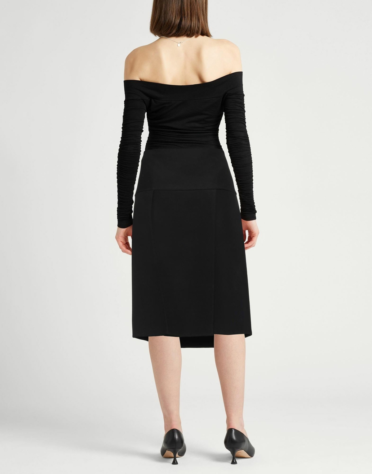 Khaite Womens Midi skirt in Black