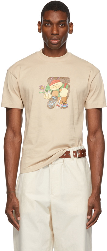 Photo: Jacquemus Beige La Montagne 'Le T-Shirt Trek' T-Shirt