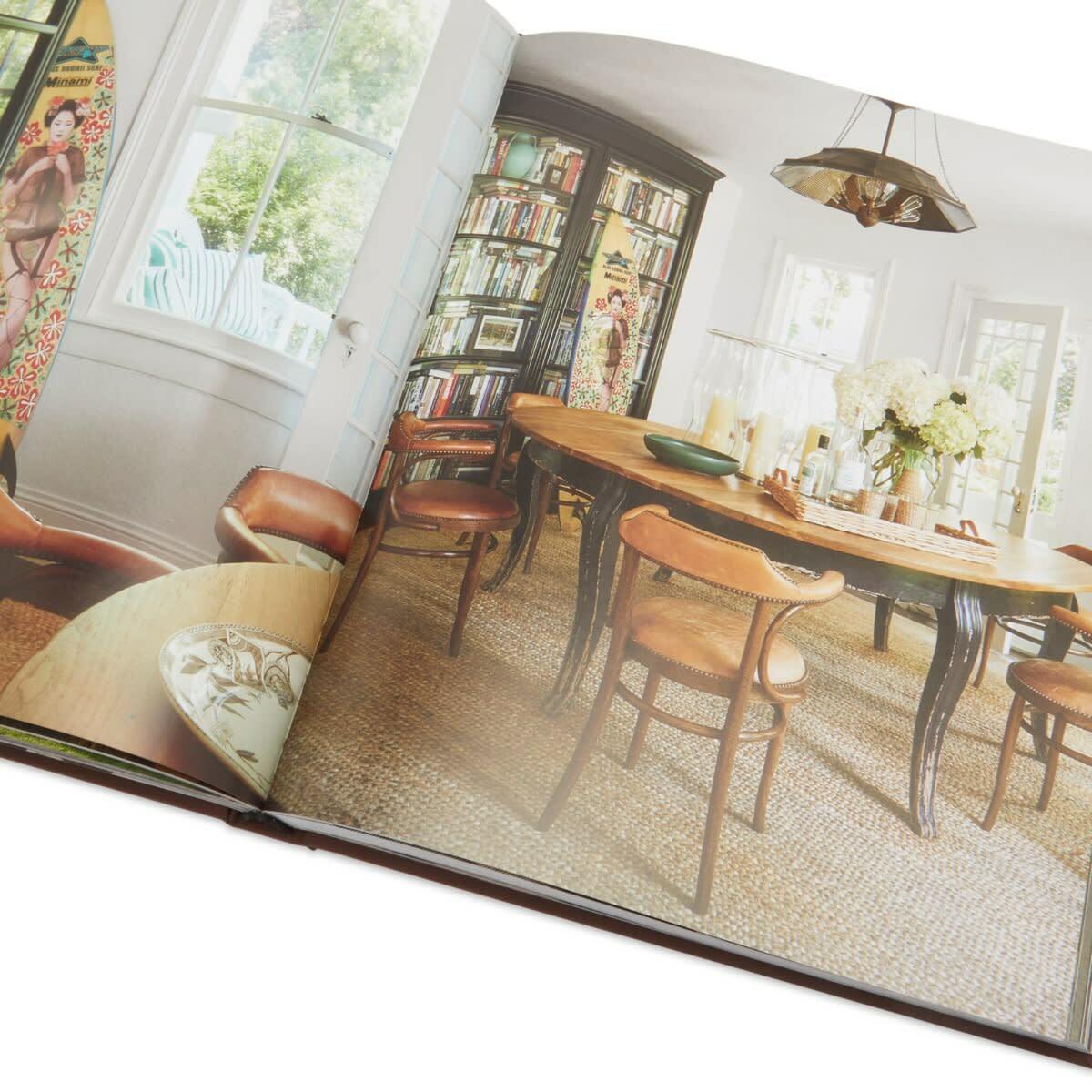 Rizzoli at Home in Alfredo Paredes 