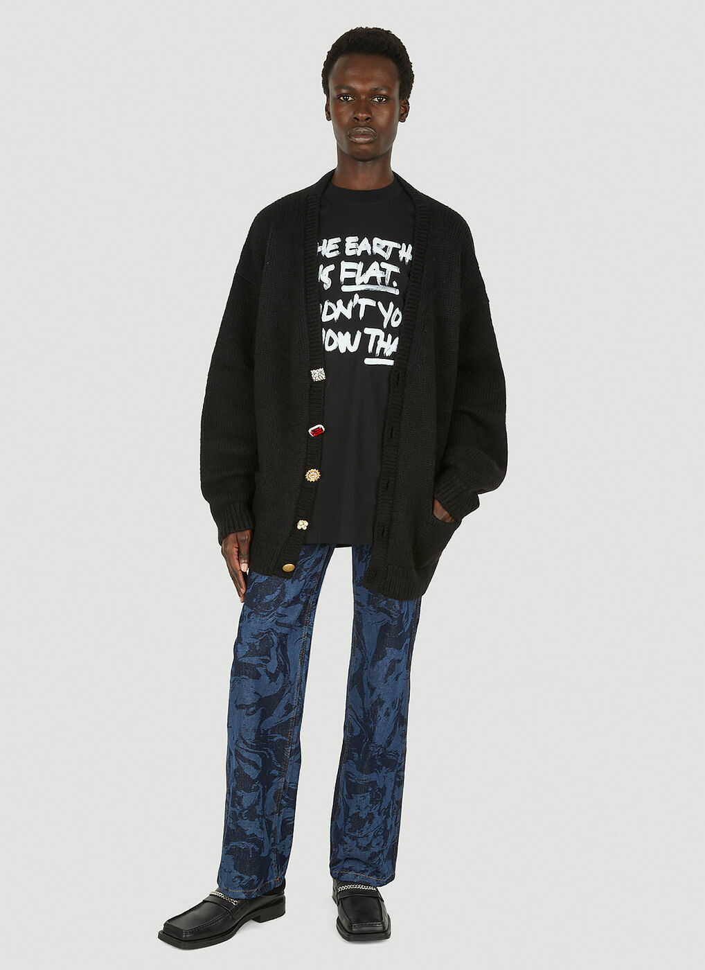 Flat Earth T-Shirt in Black Vetements