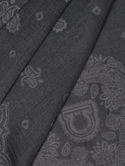 Ferragamo Mens Arabesque print stole in Grey