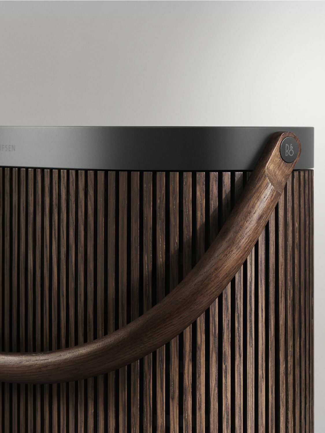 BANG & OLUFSEN Beosound A5 Speaker