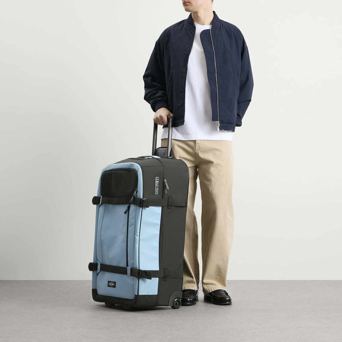 Eastpak Transit'r Pro Luggage Case - Large in Blue Pro Coated 