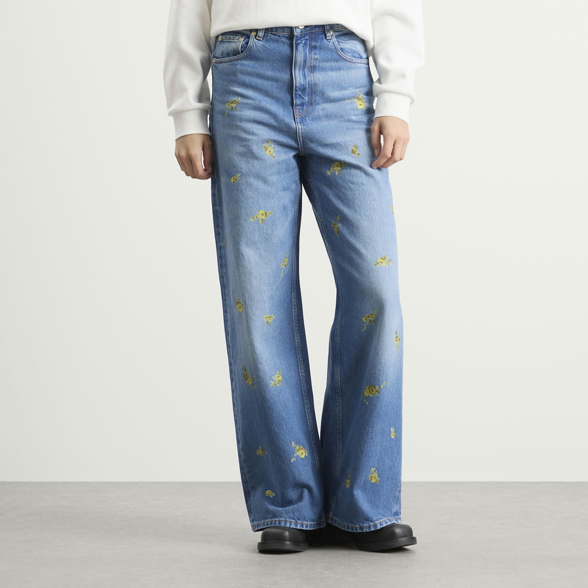GANNI Women's Printed Flower Lari Jeans in Light Blue Vintage