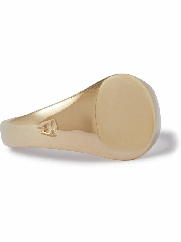Photo: Tom Wood - Mini Signet Recycled Gold Ring - Gold