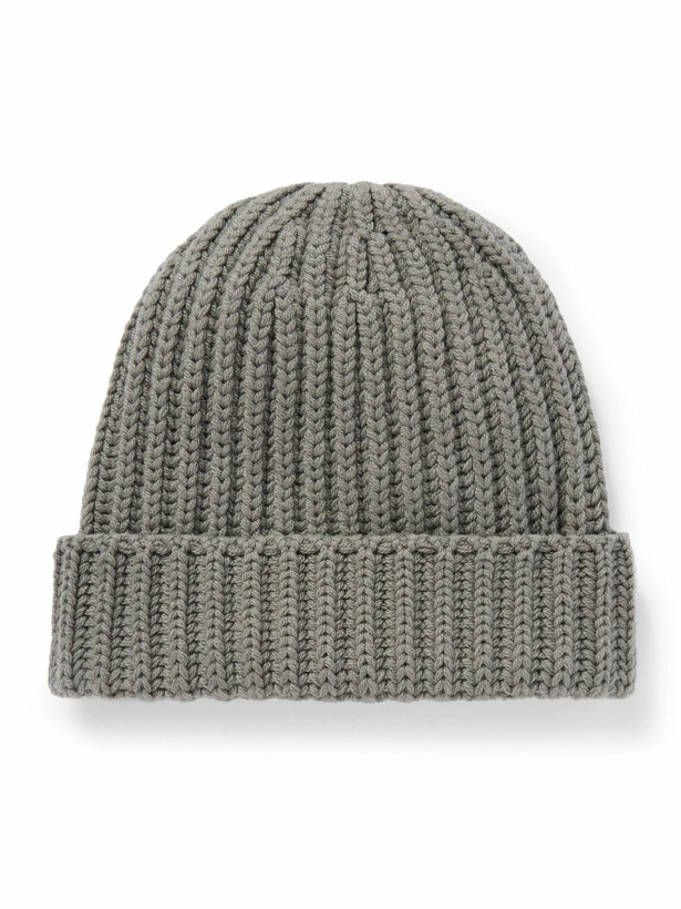 Photo: Stòffa - Ribbed Cashmere Beanie