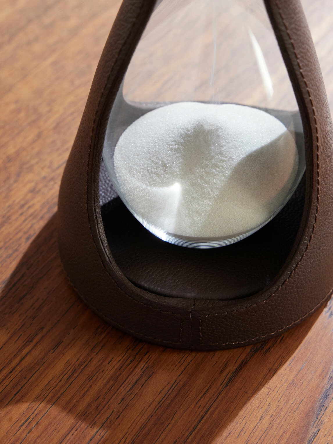 Assouline - Mirage Full-Grain Leather Hourglass