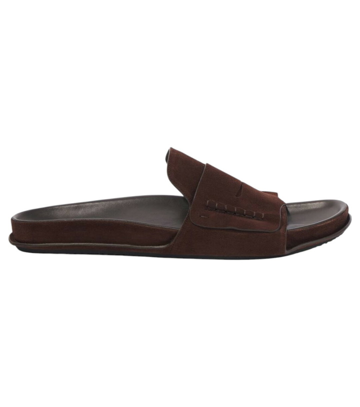 Photo: Jacquemus Mocassin suede slides