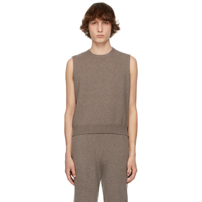 Photo: extreme cashmere Taupe N°156 Be Now Sweater