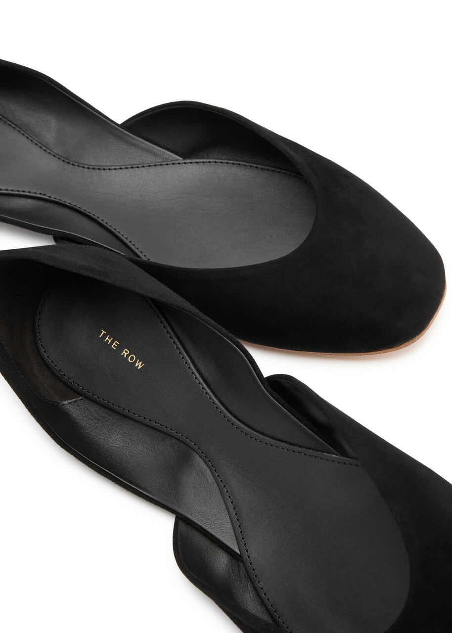 フラットシューズ The Row Gemma suede ballet flats Gemma suede ballet flats in black - The Row | Mytheresa