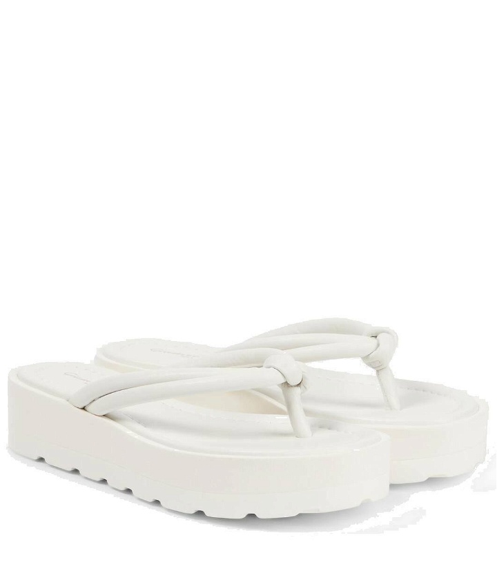 Photo: Gianvito Rossi Leather thong sandal