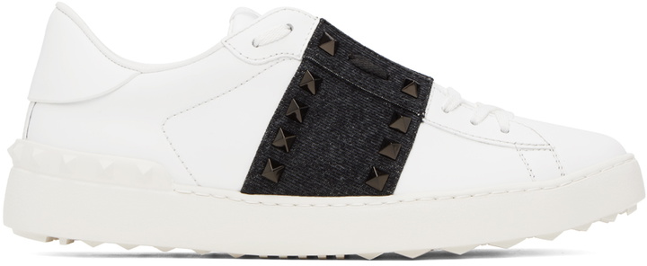 Photo: Valentino Garavani White Rockstud Untitled Sneakers