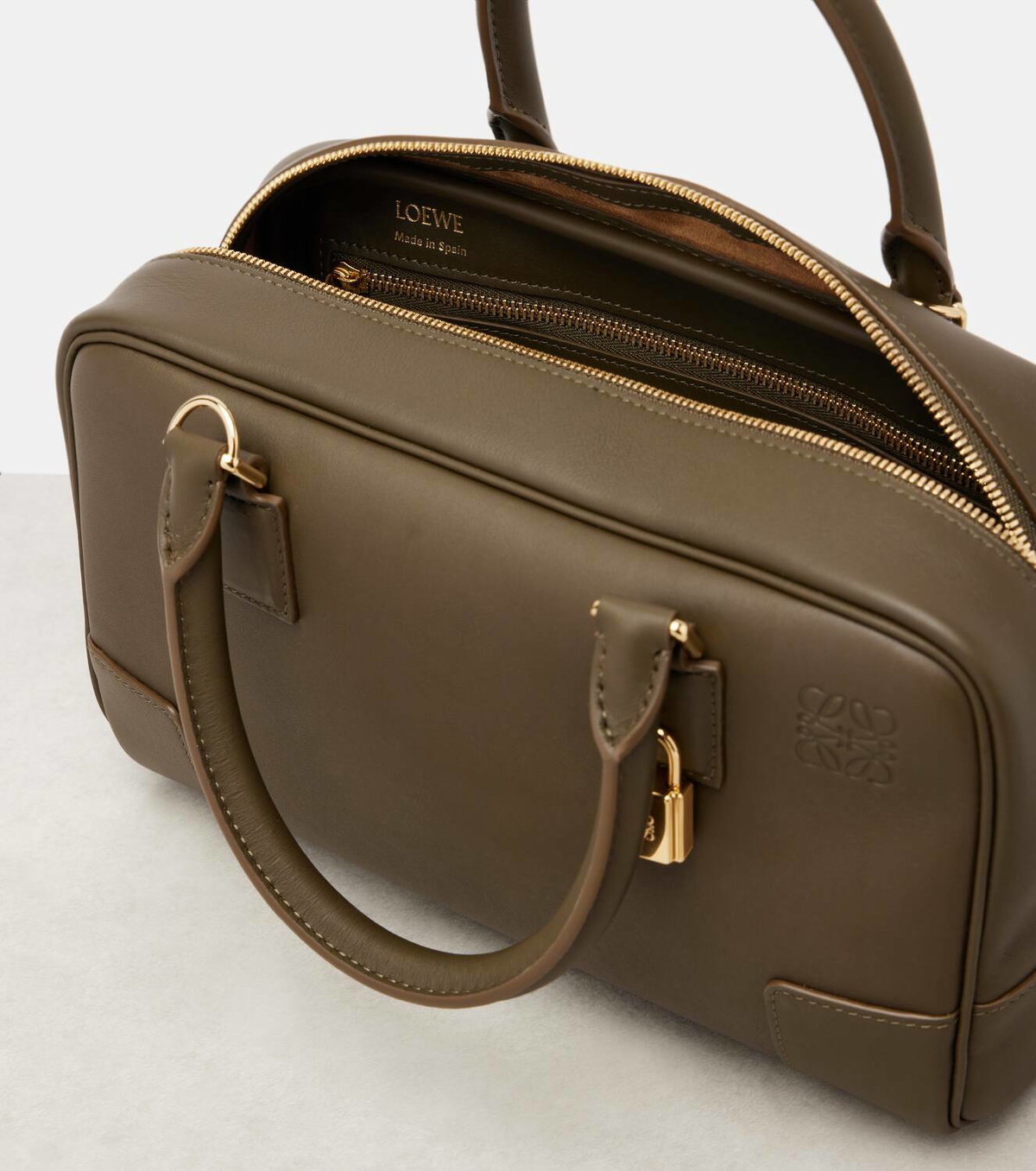 Loewe Amazona 23 leather tote bag