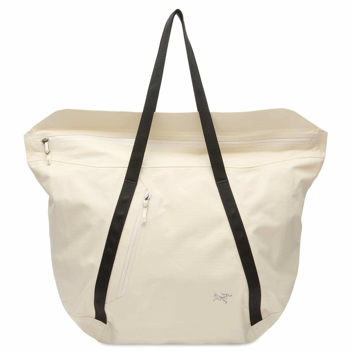 Photo: Arc'teryx Granville 30 Carryall Bag in Sea Salt 