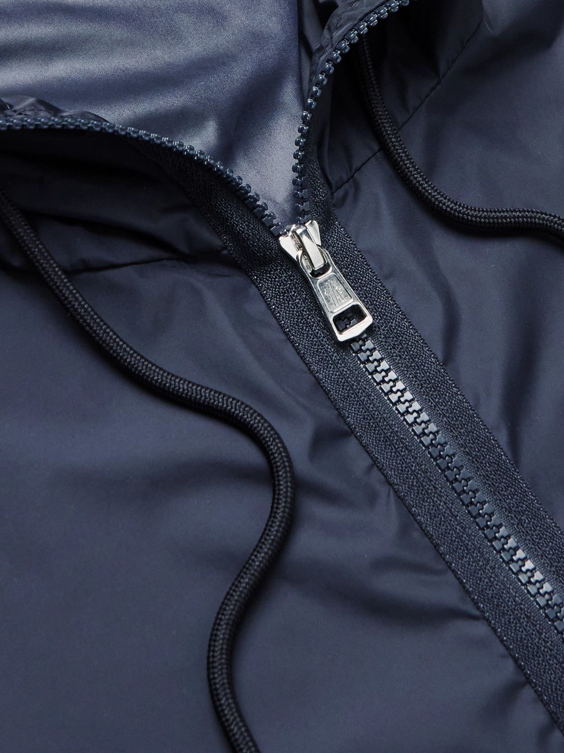 M*5様 大人もOK 12a Moncler Hattab navy NEW Moncler Hattab Logo-Appliquéd Shell Hooded Jacket in