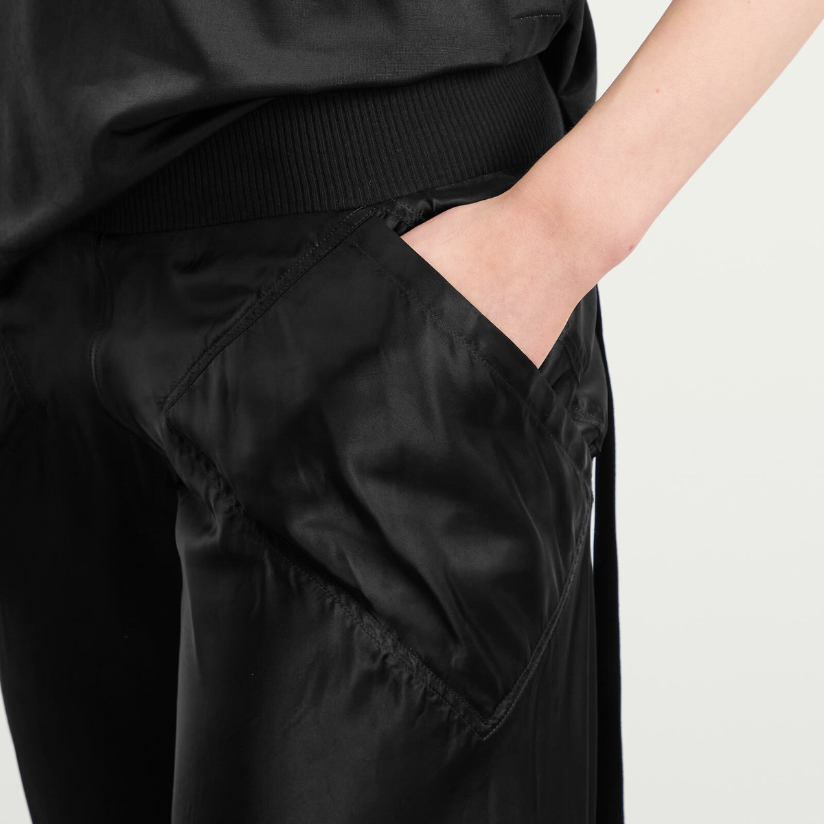 Rick Owens Women's Wide Leg Trousers in Black