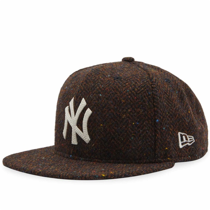Photo: New Era New York Yankees Tweed 59Fifty Cap in Brown