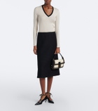 Fendi Baguette® 26424 studded leather shoulder bag