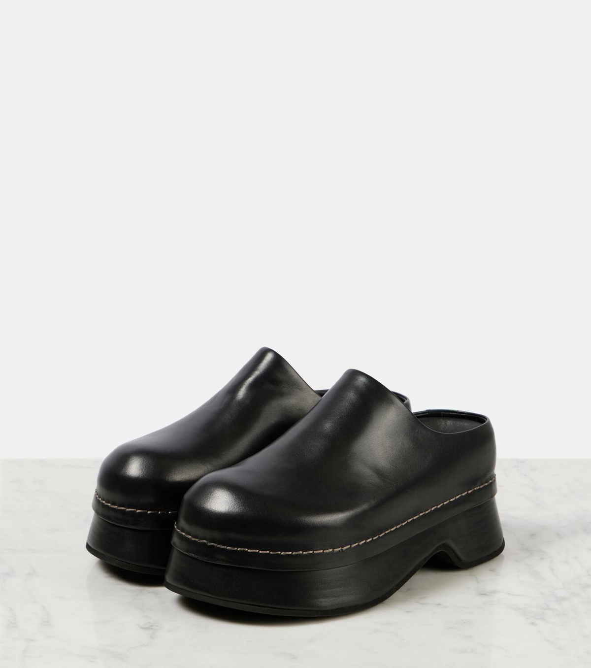 Alexander McQueen Leather platform clogs Alexander McQueen