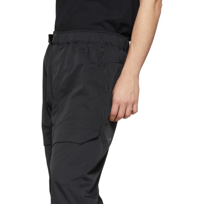 Pants and jeans Nike Sportswear Men´s Tech Pack Woven Pants Black/ Black