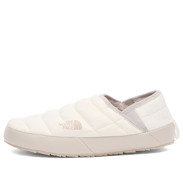Photo: The North Face Women's Thermoball Traction Mule in Gardenia White/Silver Grey