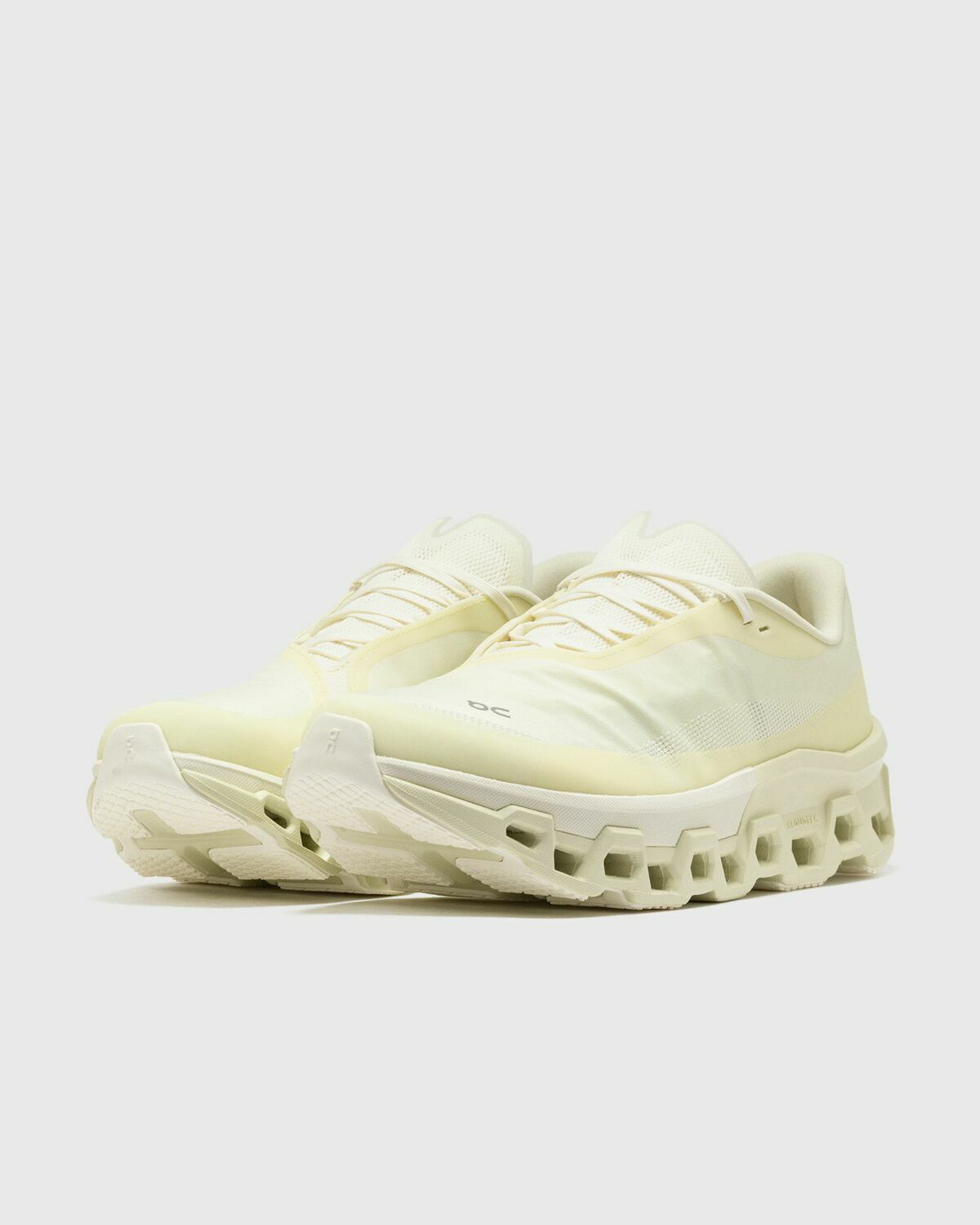 On X Paf Cloudmonster 2 White Lowtop/Performance & Sports On