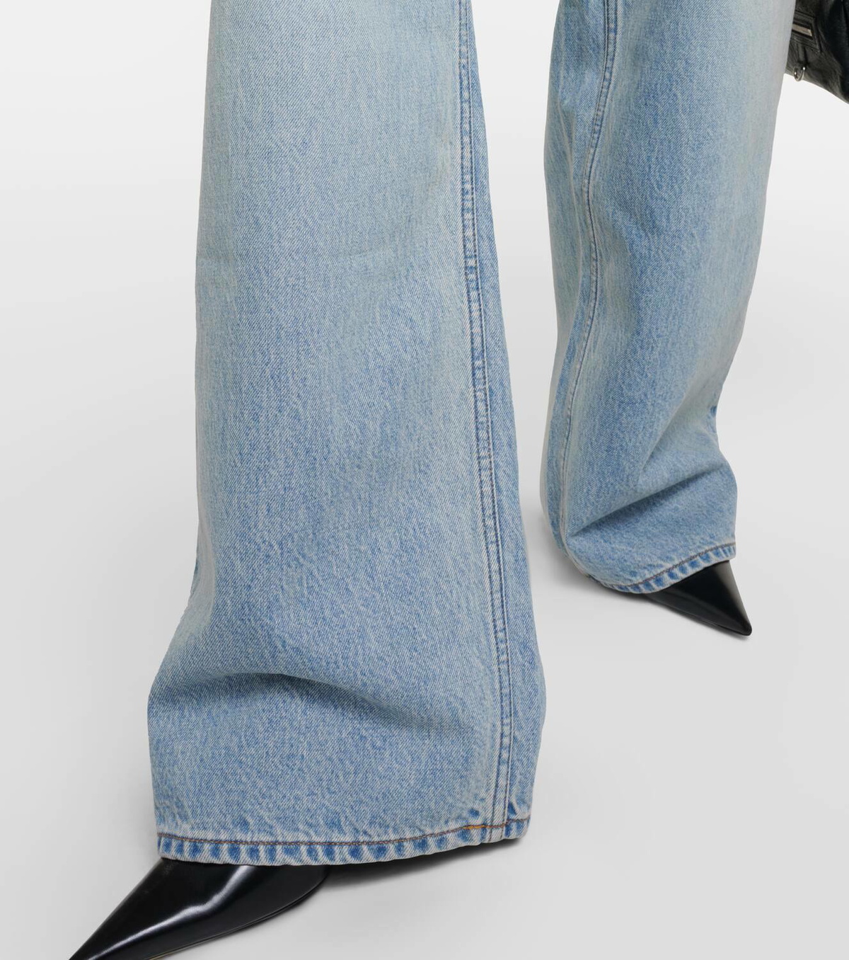 Balenciaga Mid-rise wide-leg jeans Balenciaga