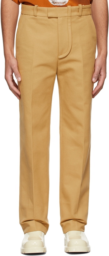 Photo: Jacquemus Beige 'Le Pantalon Bacio' Trousers