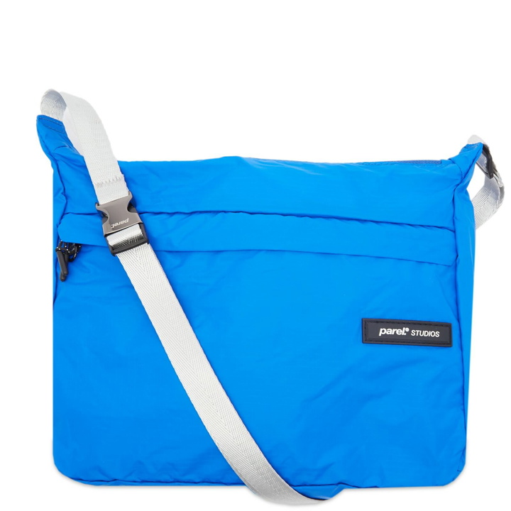 Photo: Parel Studios Men's Mini Lokka Bag in Blue/Silver