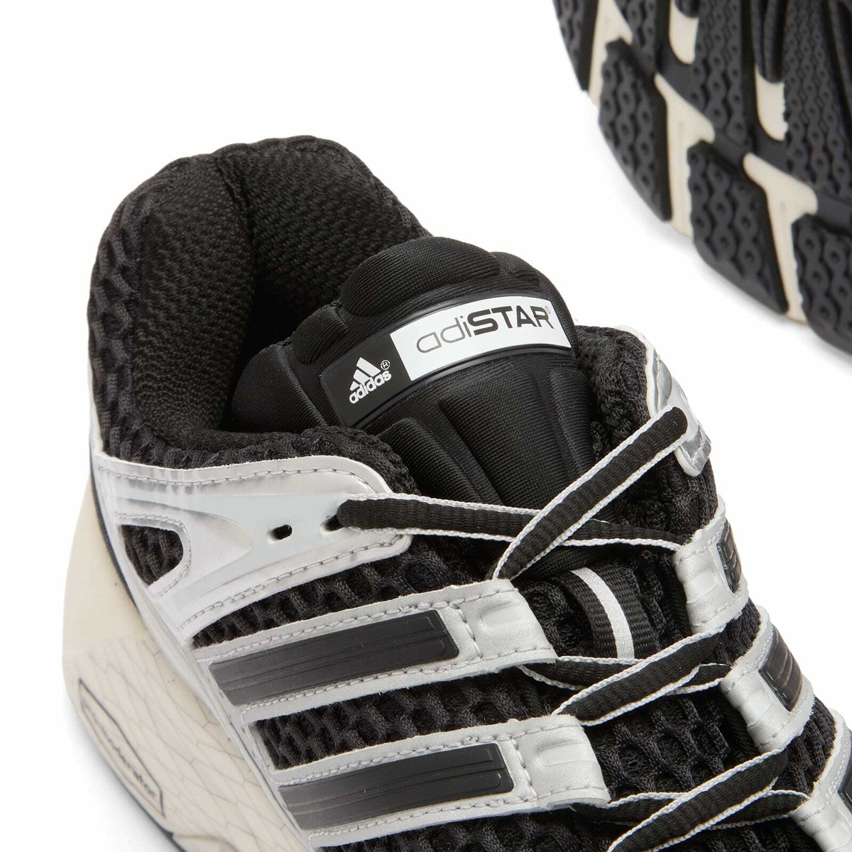 Adidas Adistar Control 5 in Black/Silver Metallic/Grey One